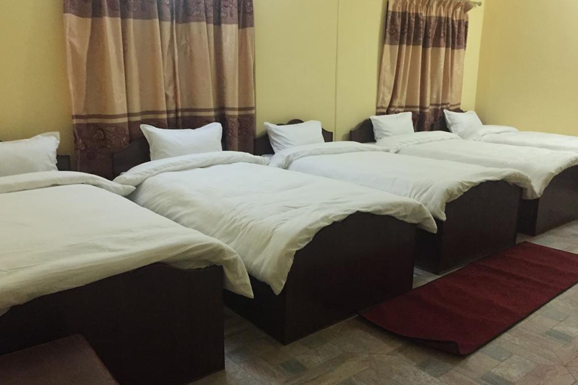 Hello Inn Guest House & Apartment Покхара Экстерьер фото